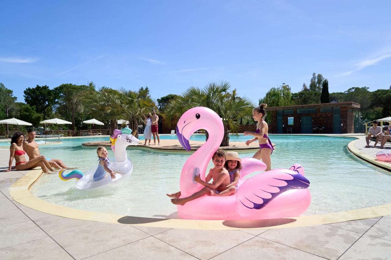 Camping Campo Dei Fiori Vada Dış mekan fotoğraf